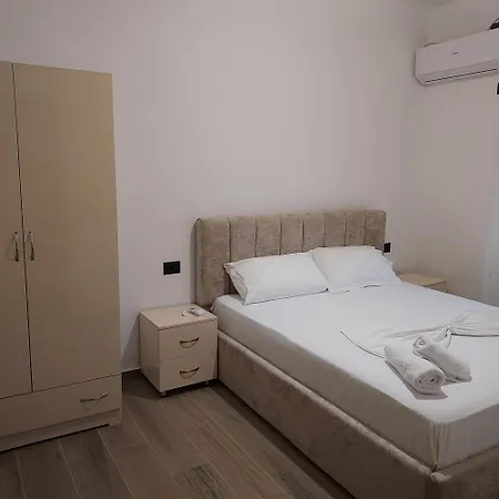 Vila Vlore * فلورا