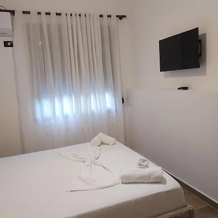 Vila Vlore * Vlorë